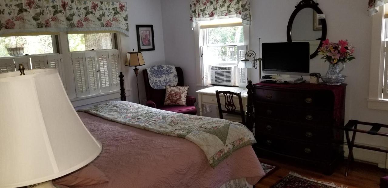 Eastgate Inn B&B Lenox Esterno foto