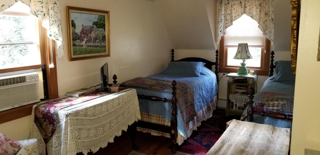 Eastgate Inn B&B Lenox Esterno foto