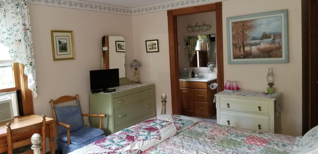 Eastgate Inn B&B Lenox Esterno foto